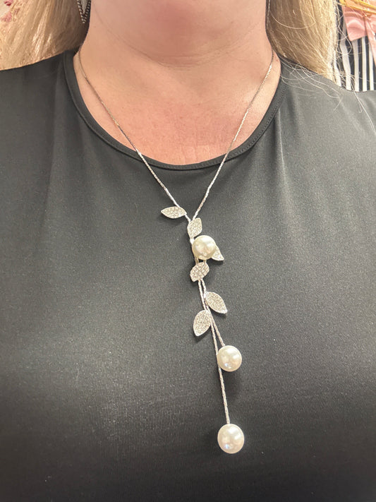 Leaf necklace