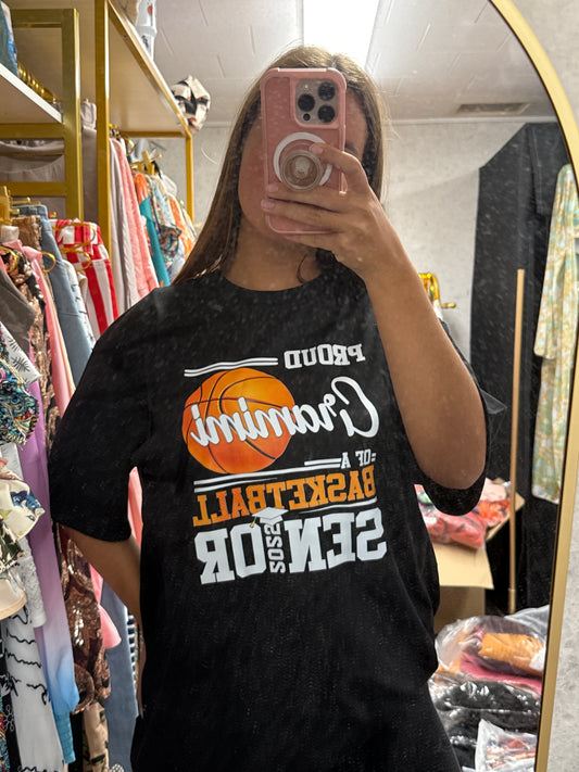 Proud Gramimi of a basketball senior T-shirt ￼