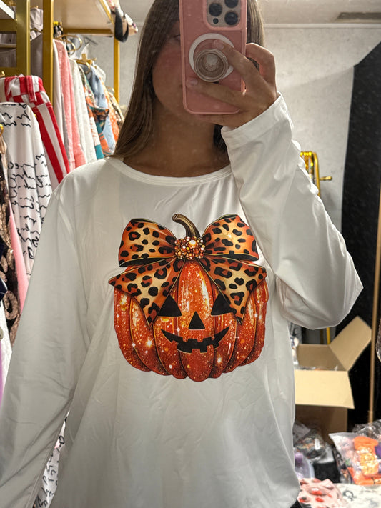 Long sleeve white T-shirt