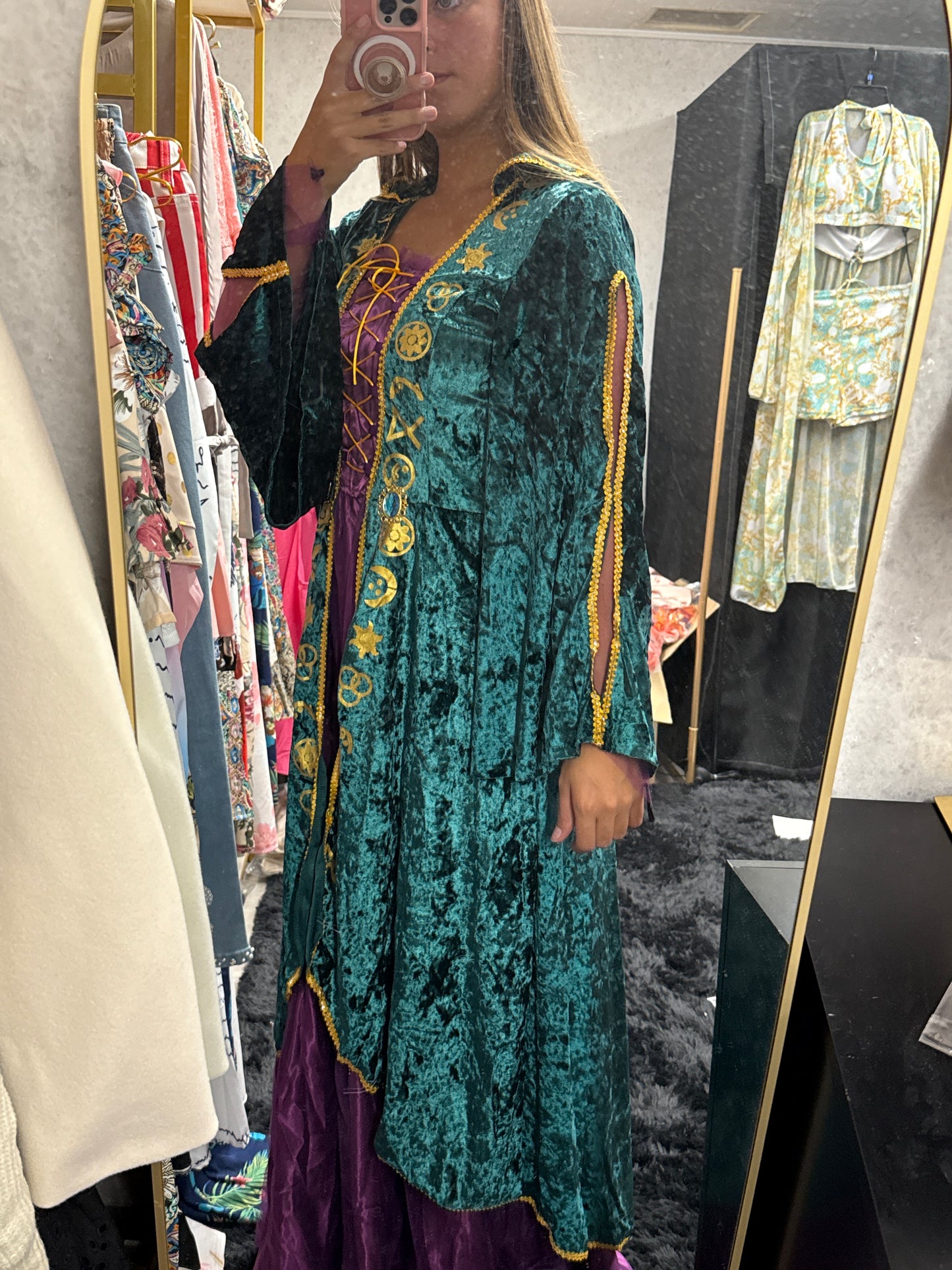 Halloween costume ￼